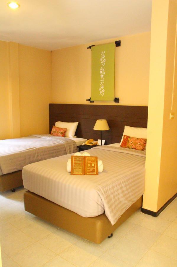 Отель Baan Chumphon Pathio Экстерьер фото